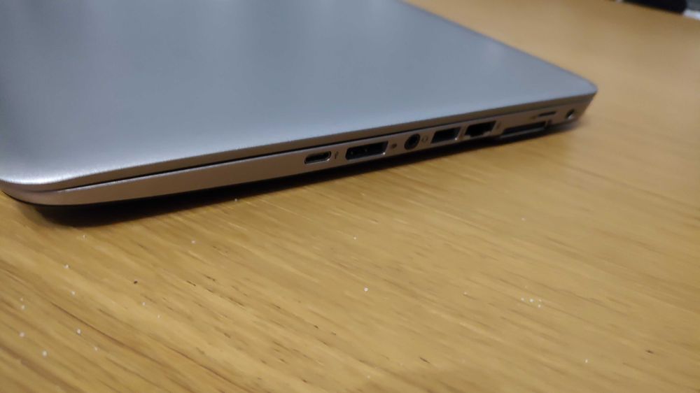 HP EliteBook 745