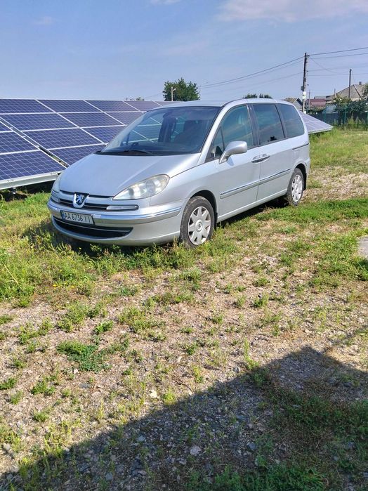 Автомобіль Пежо 807