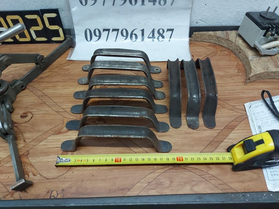 Ручка залізна дверна.штампована.