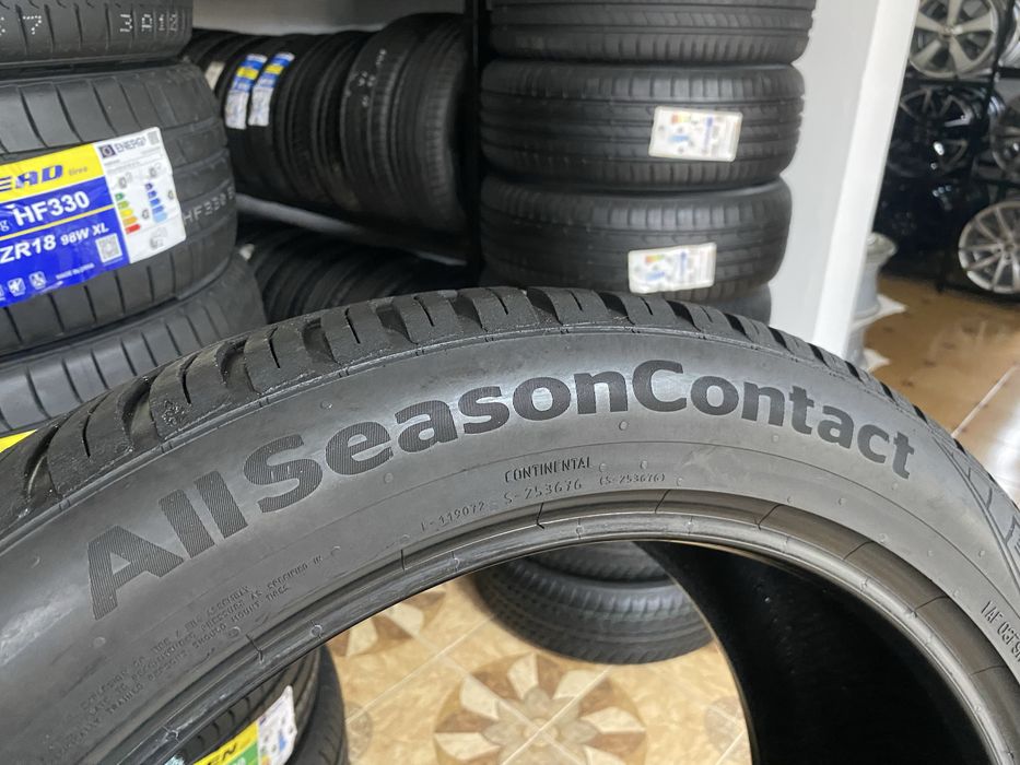255/45/20 105W XL  Continental  ALL Season Contact