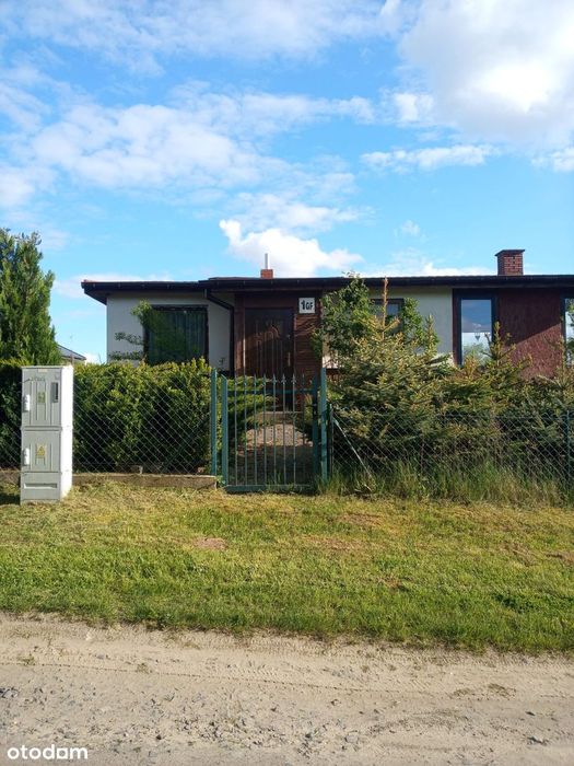 Przytulny domek na zamkniętym osiedlu nad jeziorem