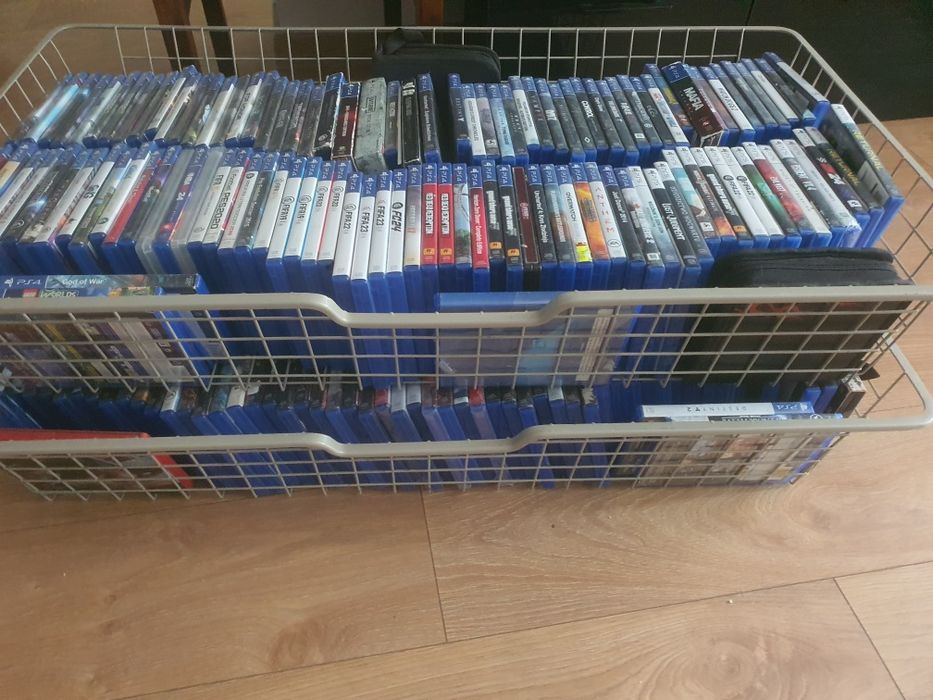 Sprzedam zamienię gry Ps4 slim Pro Ps5