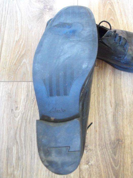 Buty CLARKS 42/43 27.5cm Skóra* półbuty czarne skórzane pantofle
