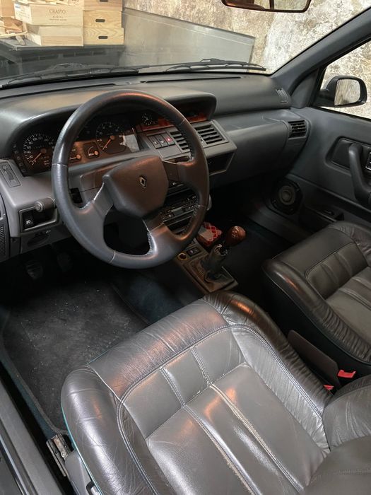 Renault clio Baccara
