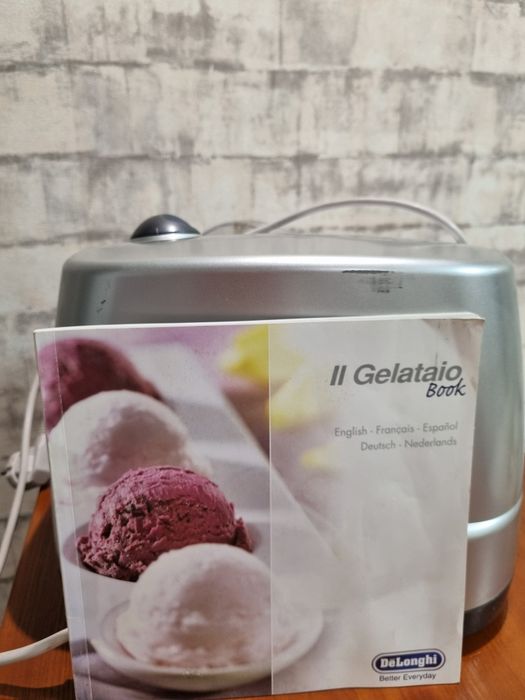 Морожениця Delonghi Gelataio