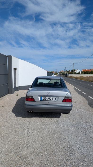 Mercedes-Benz W124 200E 16V