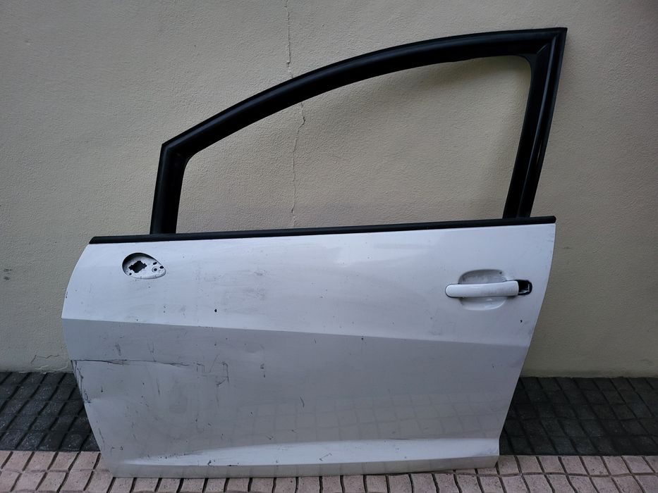 Porta com vidro Ibiza 6J5 de 2014