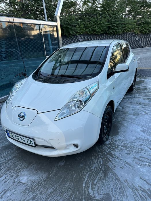 Nissan leaf 2014