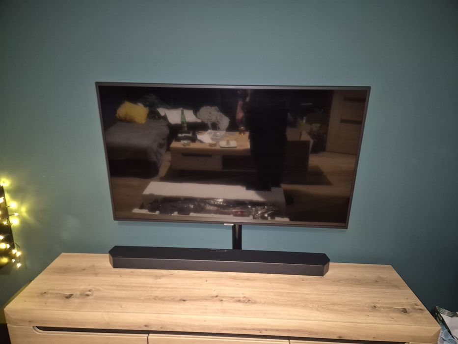 Samsung 49” 4K UHD Smart TV UE49NU7102 – HDR, stan bdb, komplet