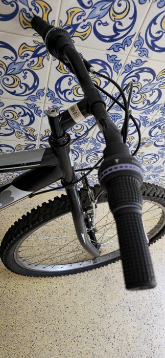 Vendo uma bicicleta  em excelente estado.