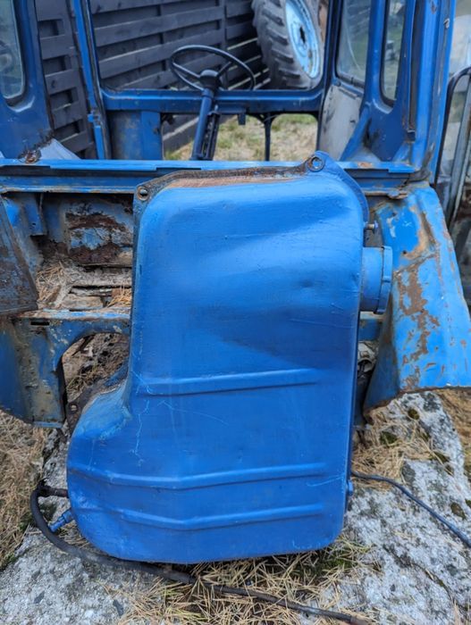 Бак МТЗ 50 Запчастини МТЗ 50 кАбіНа КаПоТ МТЗ 50 ОБМЕН/ПРОДАЖ/ВиКуП