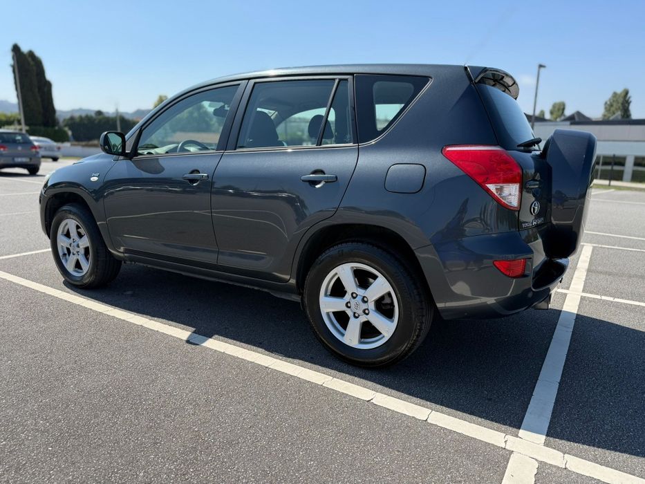 Toyota RAV4 2.2D4D — photo 2