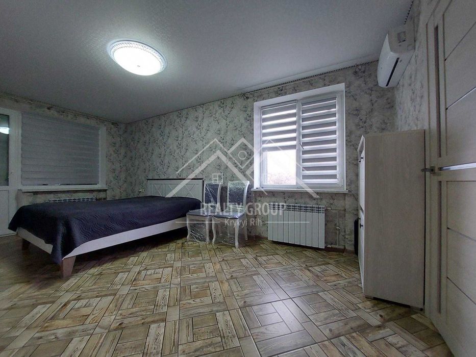 Продаж гарної 3к з ремонтом, меблями та технікою у ЦМ р-ні