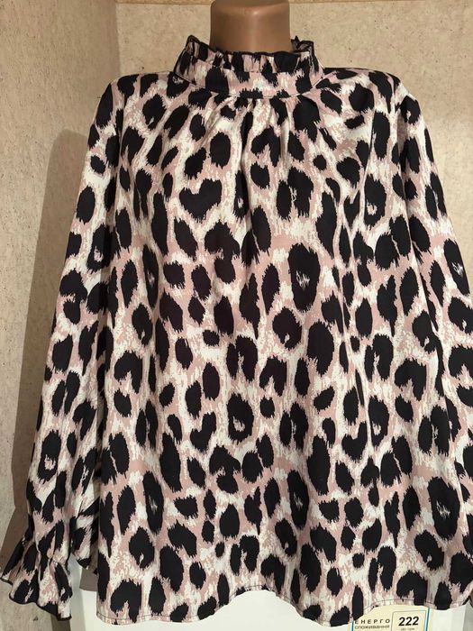 Ошатні блузи великі  60-65