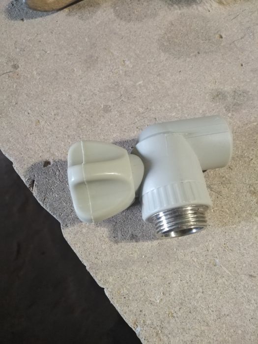 Кранік металопластіковий.