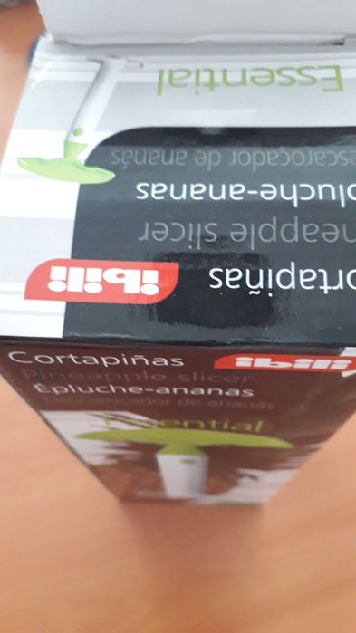 Corta ananás e descasca64739560295810122