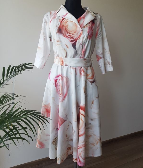 Nowa rozkloszowana suknia w kwiaty