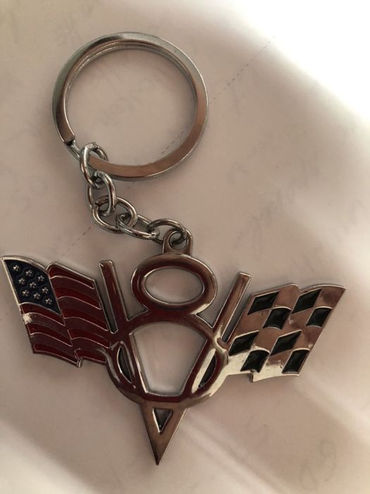 Porta-chaves Carro Motor V8 Americano Mustang Shelby Corvette Camaro