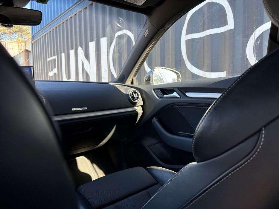 Audi A3 e-tron Sportback  Sline Plug-in