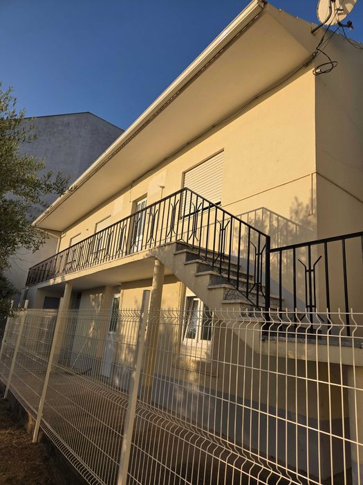 Aluga-se T2 -  Castelo Branco (perto Modelo)