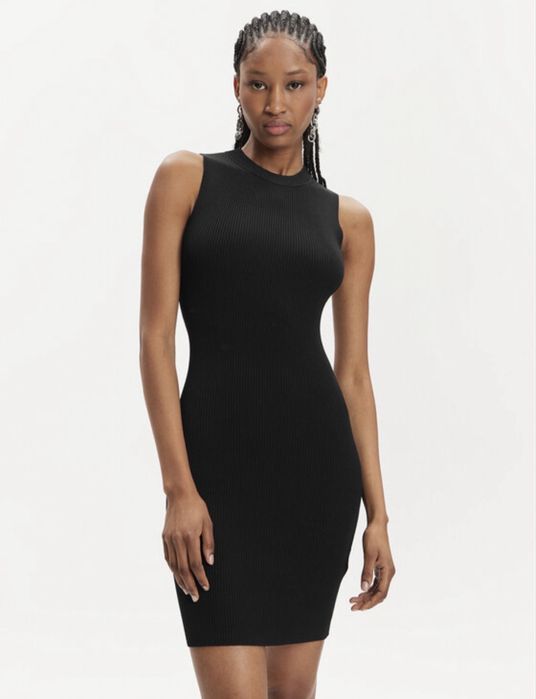 Плаття розмір М стан ідеальний