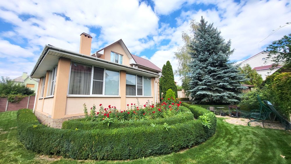 Продаж 2-х поверхового будинка, вул. Сказочна, Великий луг.