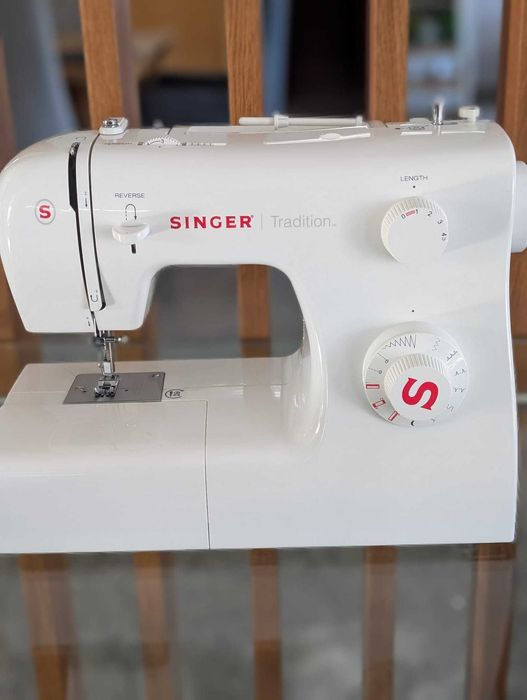 Maquina de Costura Singer