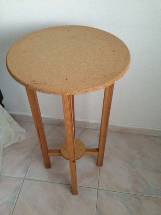 Vendo mesa em bom estado