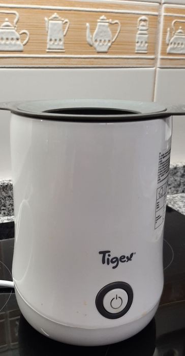 Aquecedor de Biberões Elétrico (18x13,5x18) Tigex