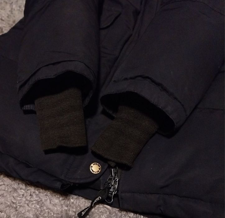 Parka  damska  puchowa z kapturem Canada Goose M