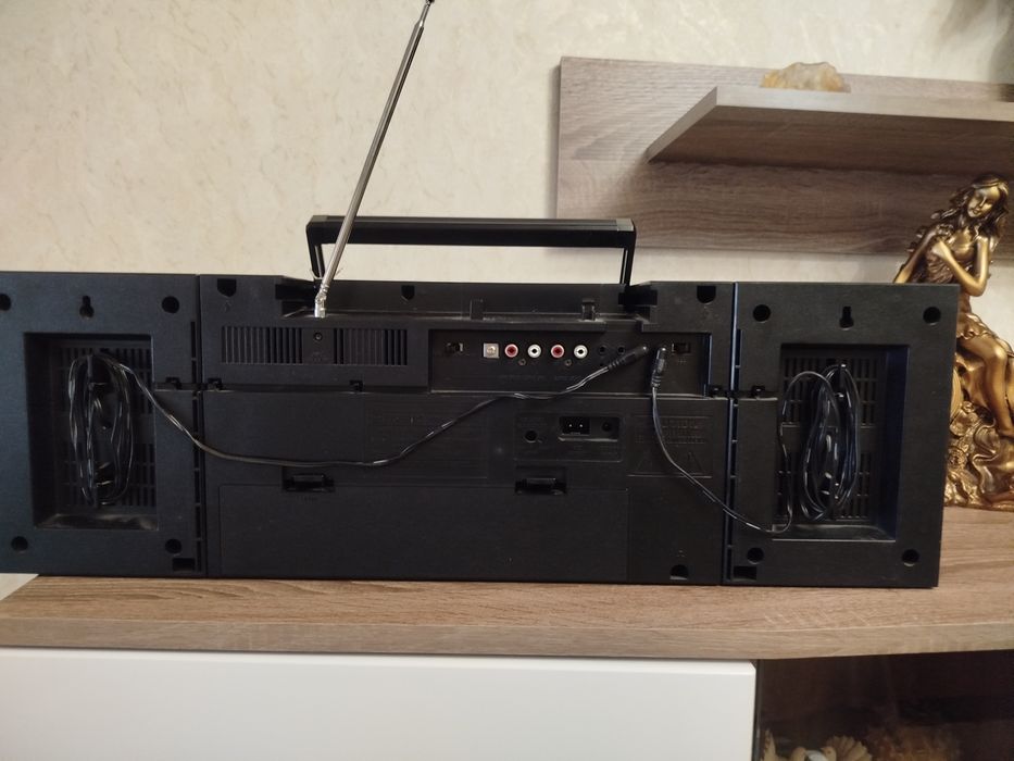 Кассетная магнитола. В отличном состоянии. Япония.