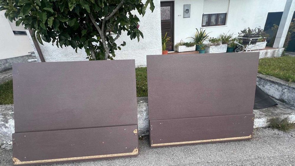 Vendo 2 sommiers em bom estado