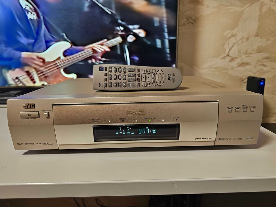 Відеомагнітофон JVC HR-S9600E Super VHS