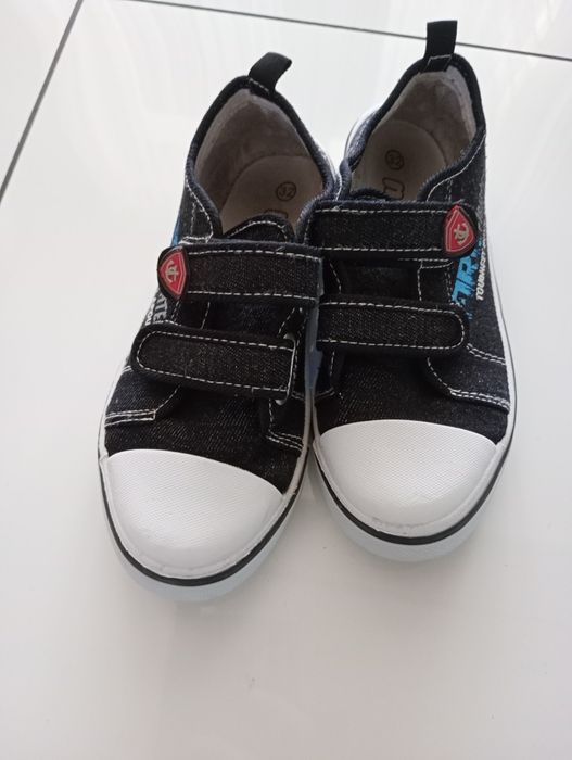 Trampki chłopięce 32