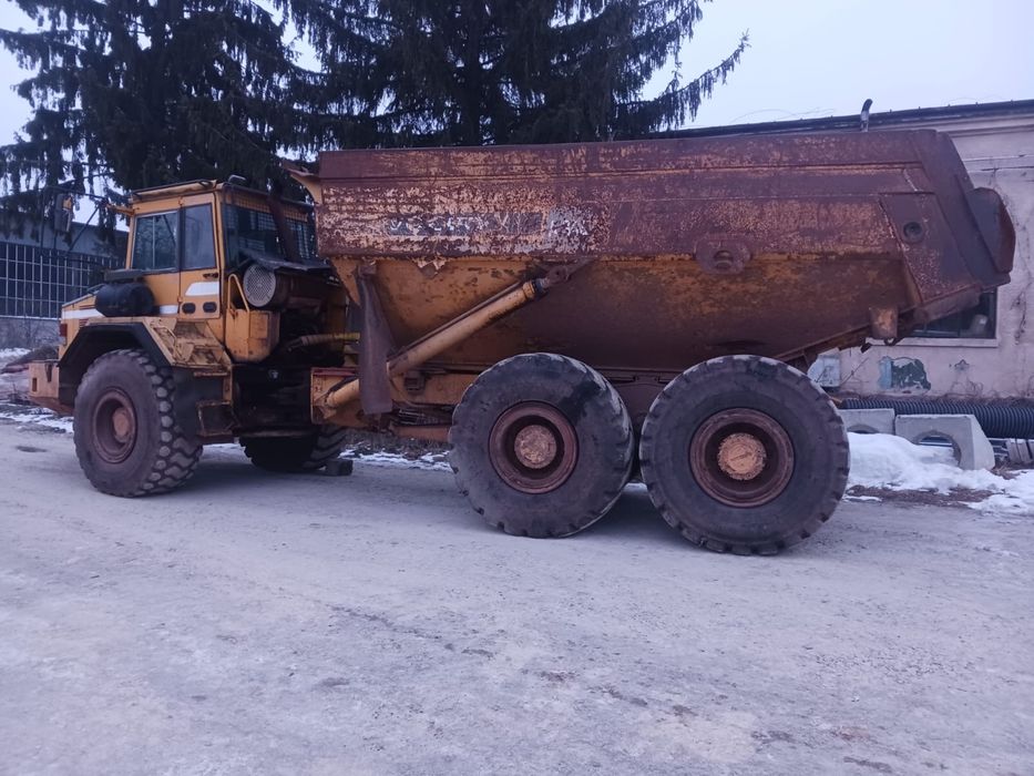 Wozidlo Volvo A25