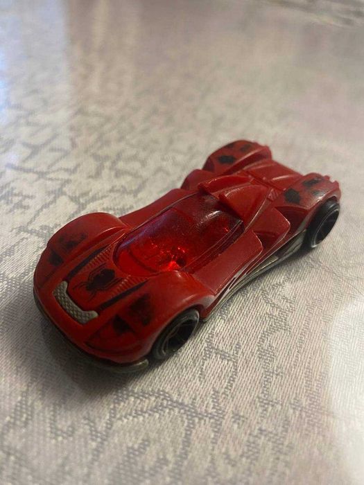 Hotwheels 2016 red