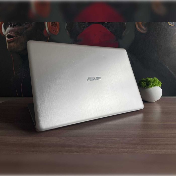 56.ГАРАНТІЯ ігровий Asus/Full HD IPS/Core i7-7700HQ/RAM 16GB/240 SSD/Intel HD+GeForce MX150 2 GB