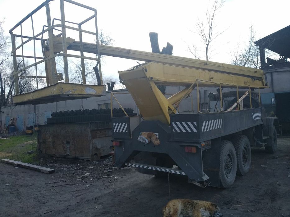 Продам автовышку ВС-22 на ЗИЛ-131 вездеход газ-бензин