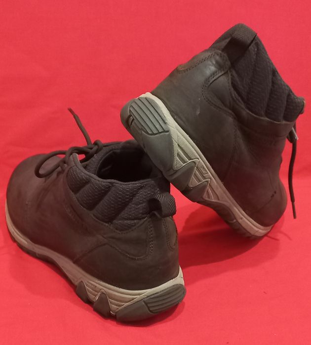 Кожаные трекинговые ботинки кроссовки Merrell  Select Grip
