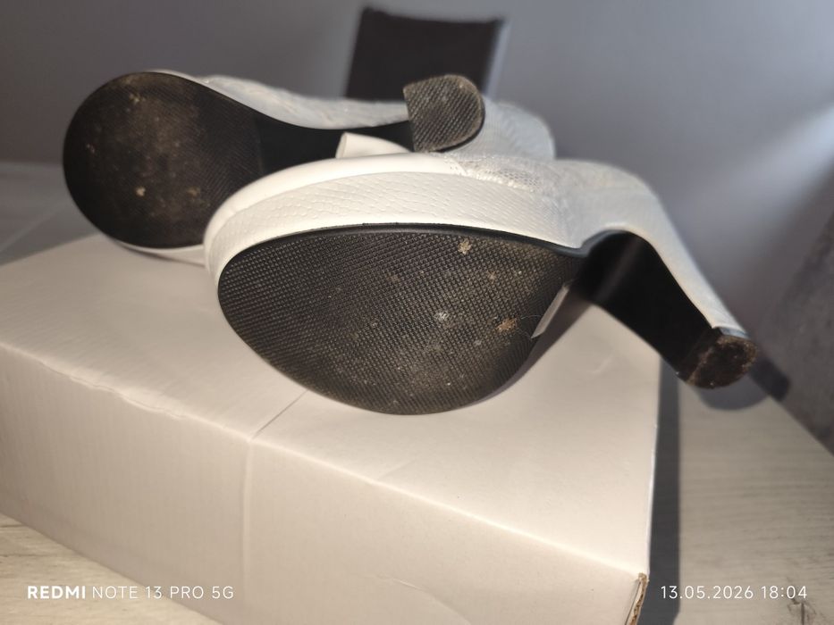 Sprzedam buty ślubne