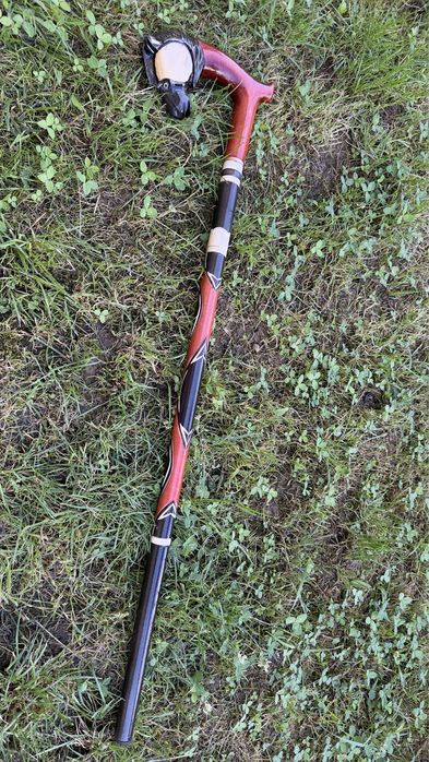 Тростина для ходьби, палиця, трость, деревʼяна, із дерева, з ручкою