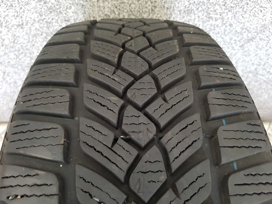 Opona Fulda Kristall Control HP2    215/55R17  215/55/17