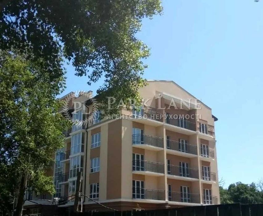 Продається простора 3-кімнатна квартира в ЖК «Кришталеві джерела». Метрологічна. Без комісії!