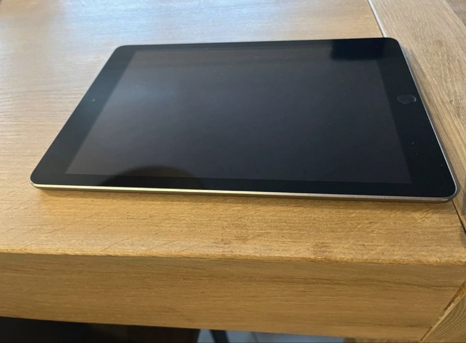 Ipad 6 (2018) - IOS 17.7.9 | Rápido e compatível com todas as apps