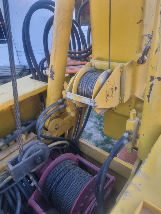 Бурова установка гусенична, trivelsonda, буріння під сваї, Маїт