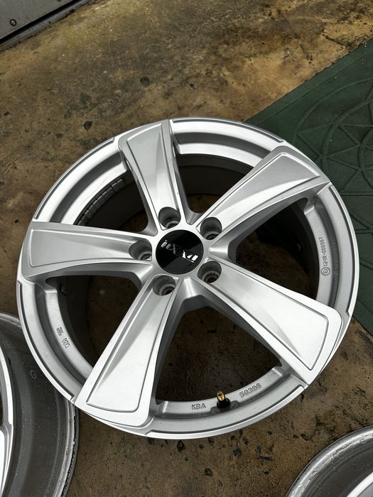 Диски R17 5/112 Volkswagen Golf Passat Audi A4 Octavia