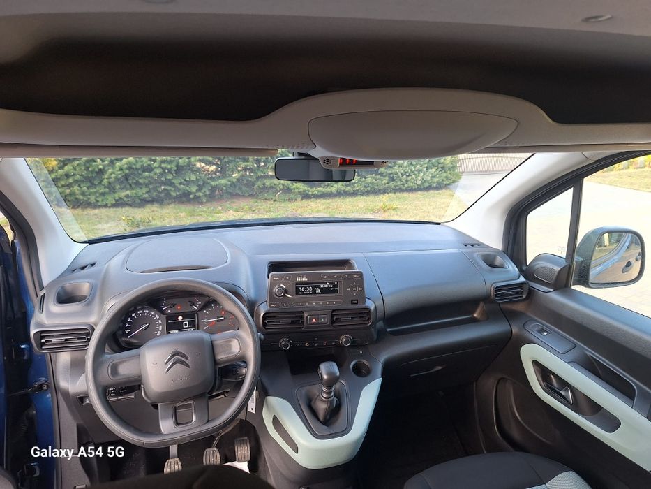 Sprzedam lub zamienię Citroen Berlingo 1.2 Benzyna 2020 na Pickup lub auto terenowe
