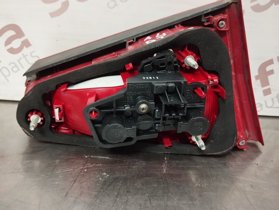 Farolim Direito AUDI A4 B8 - 8K5945094AA