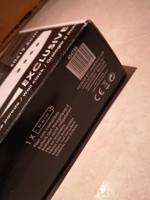 Relógio branco de parede