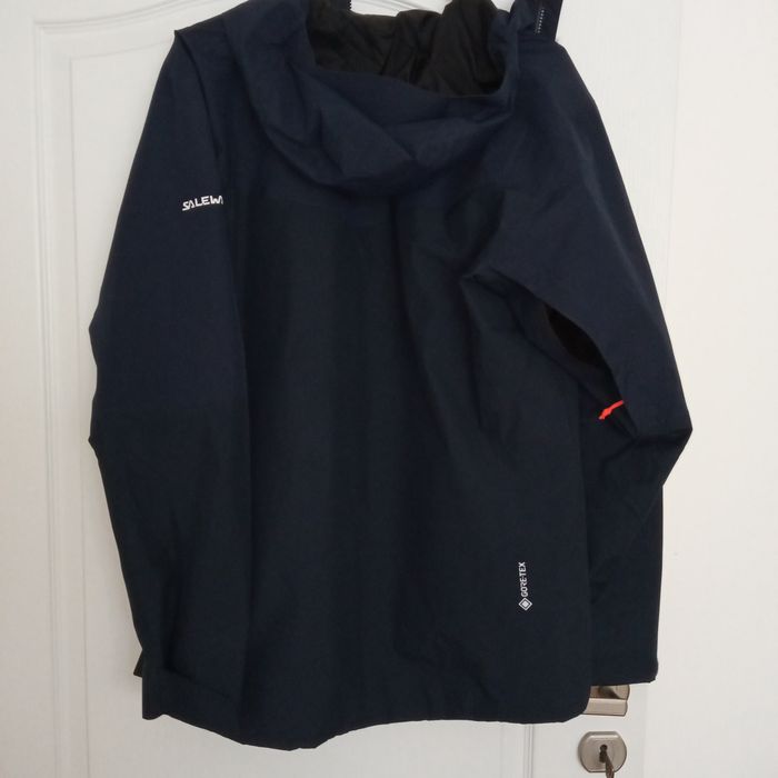 Kurtka Salewa nowa, goretex